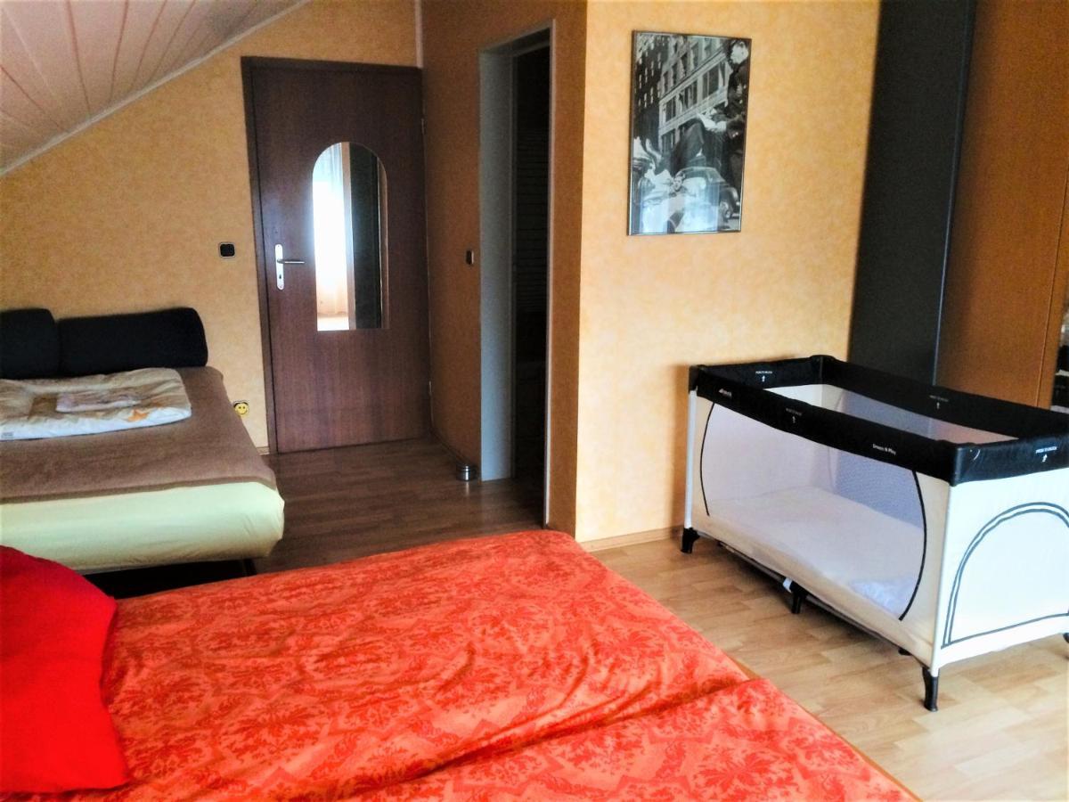 Super Xxl Ferienwohnung 73 Qm, Mit Balkon Cadolzburg Buitenkant foto