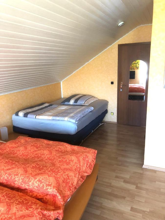 Super Xxl Ferienwohnung 73 Qm, Mit Balkon Cadolzburg Buitenkant foto